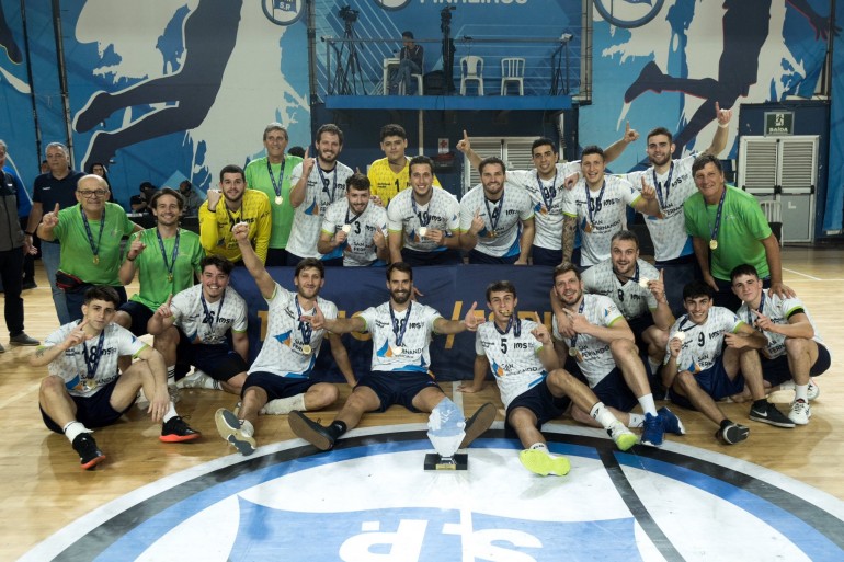 San Fernando Campeón del Sur Centro de Clubes