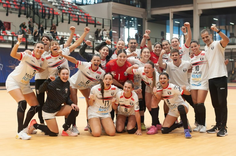 Pleno de triunfos para los equipos de Fe.Me.Bal. en Santiago